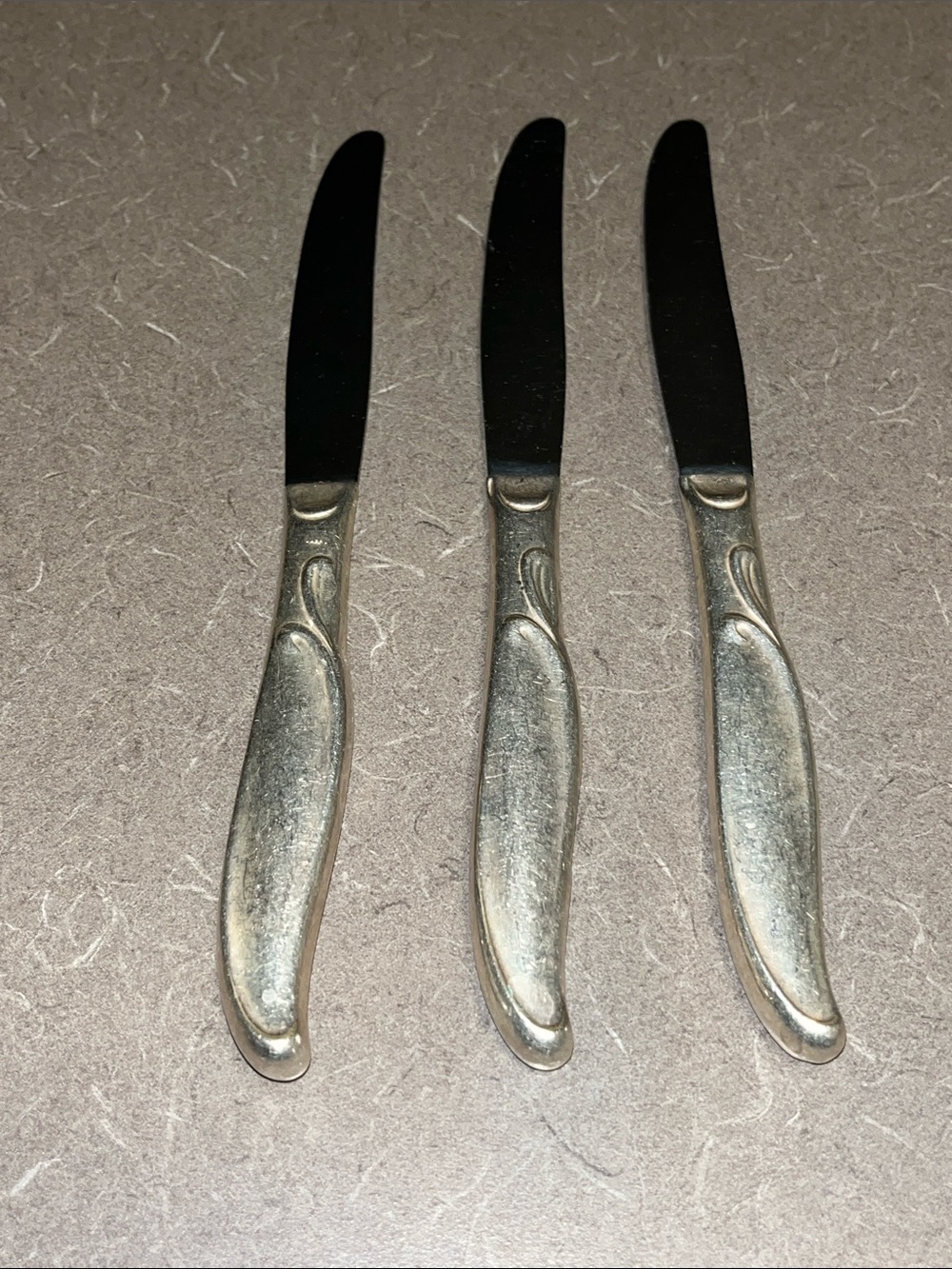 4 Vintage Silver Handle Replacement knives with nice design on handle